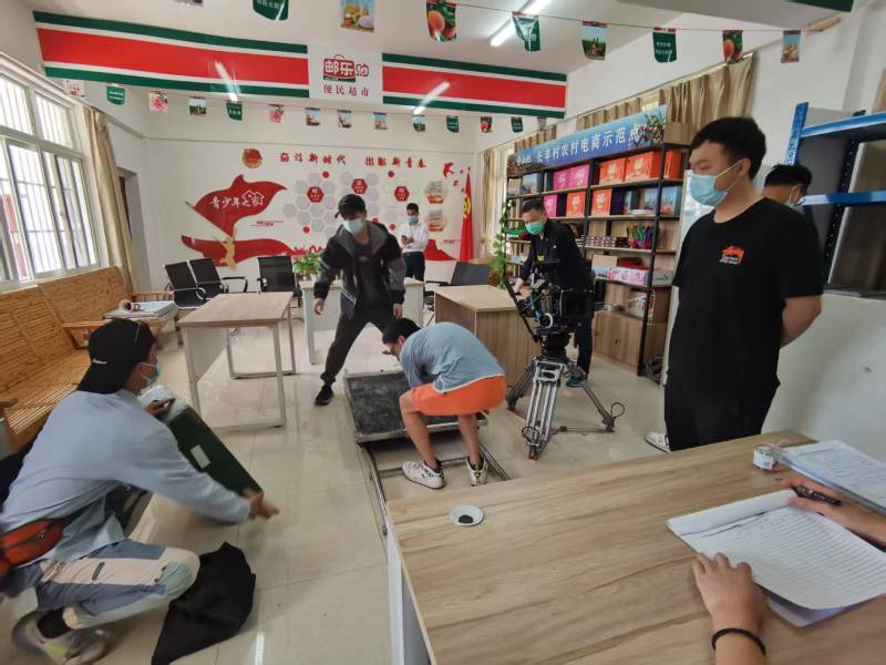 新邱区广告片拍摄公司：极简主义践行者，少即是多的视觉哲学